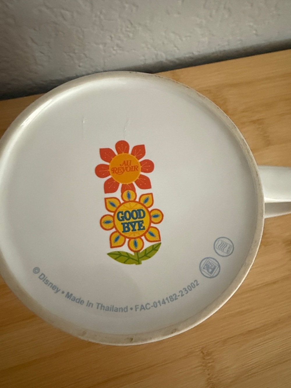 Disney 'it's a small world' Ceramic Mug - Picture 6 of 6